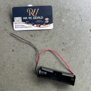 Holds 1 x 18650 size 3.7V rechargeable lithium-ion batteries.