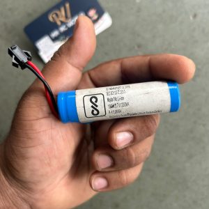 Big Size 18650 3.7V 1200mAh Li-Ion Rechargeable Battery (Connector ke sath) 1 PCS :